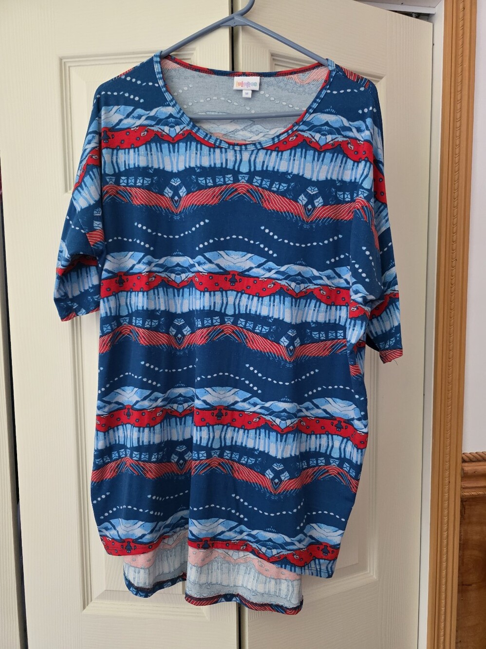 LuLaRoe Navy Tee with Red & Light Blue Geometric Stripes